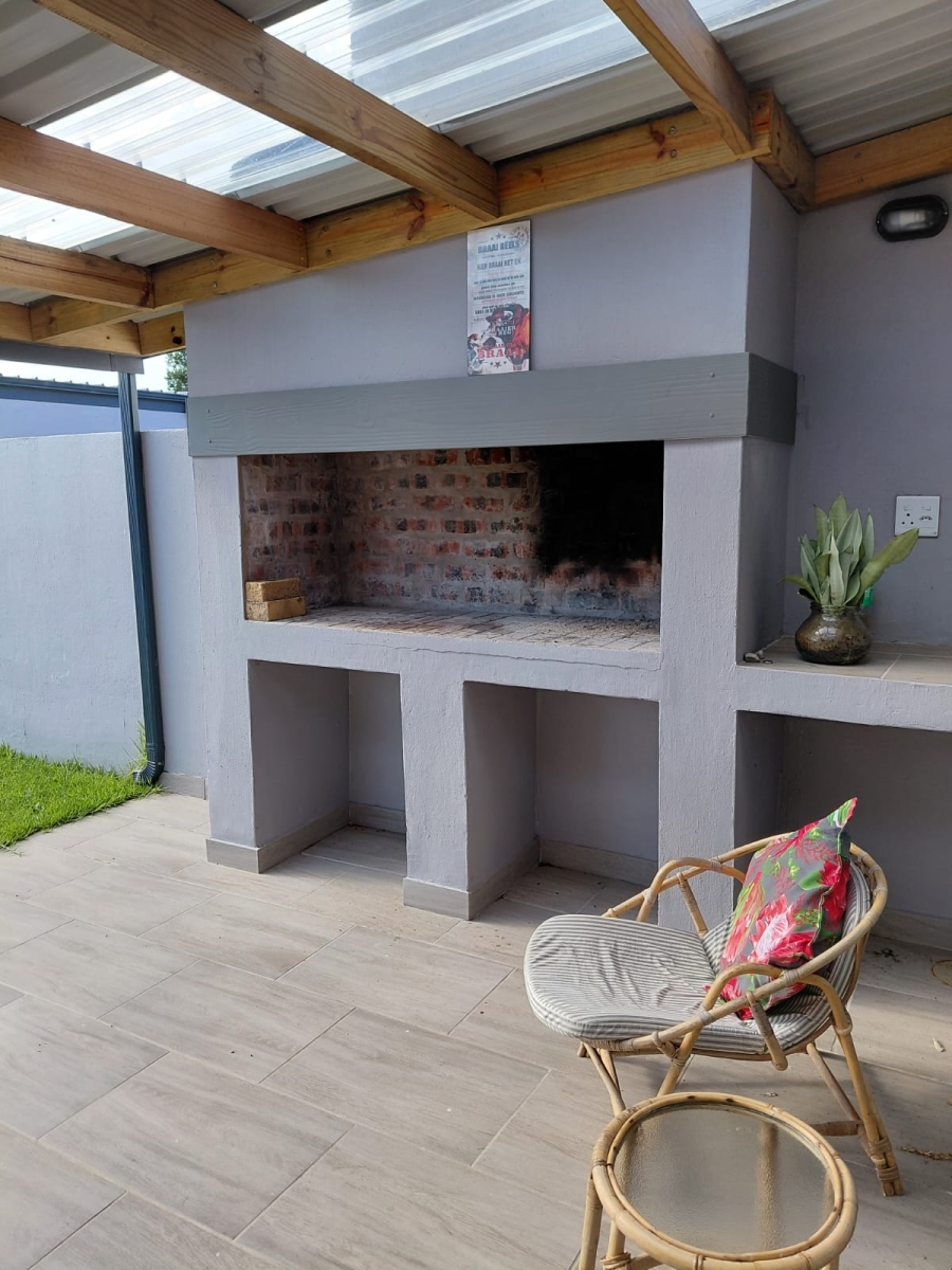 To Let 2 Bedroom Property for Rent in Stilbaai Wes Western Cape